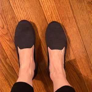 Heather Navy Rothy’s size 10